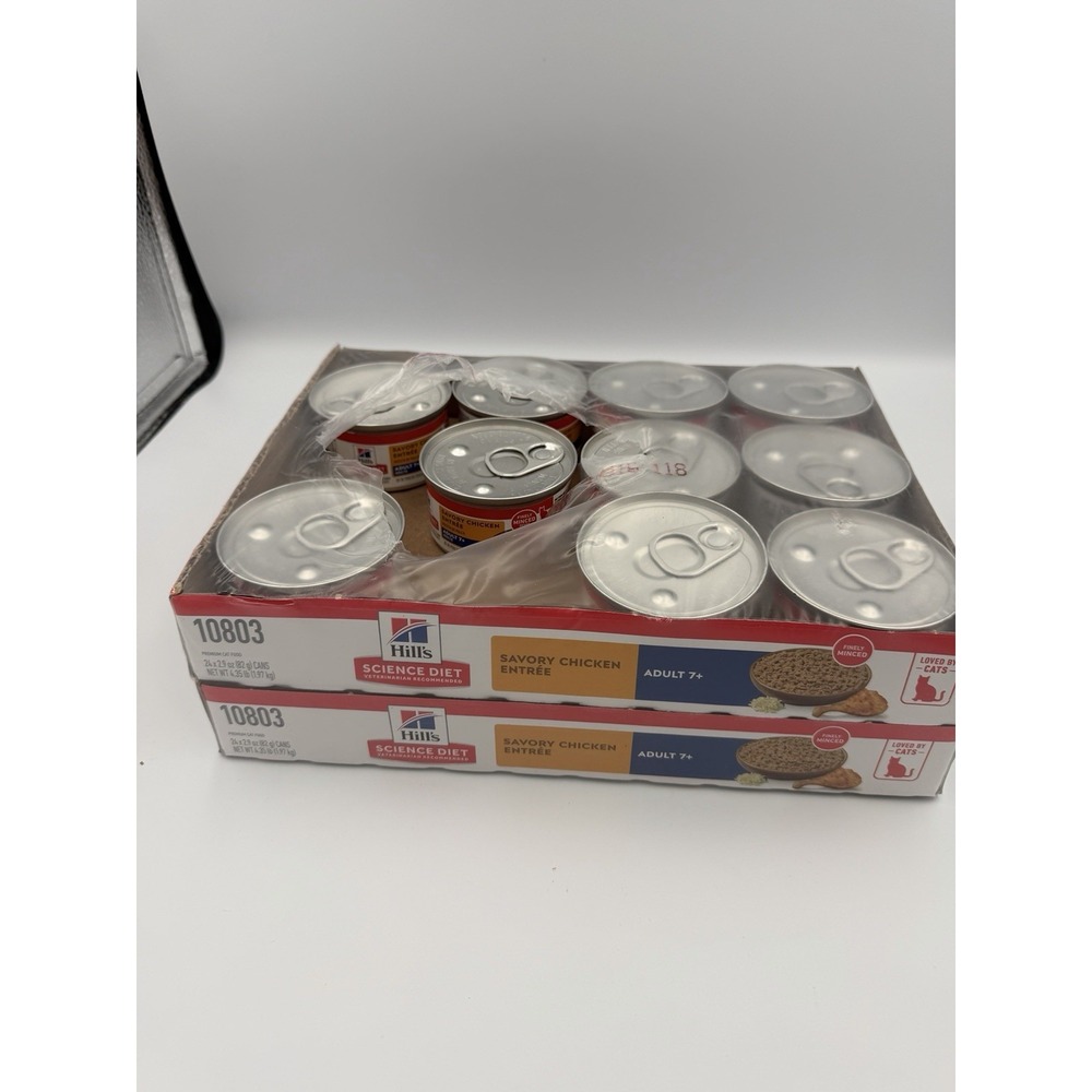 Hill's Science Diet Adult 7+ Chicken Entree Finely Minced Wet Cat Food 22 Cans